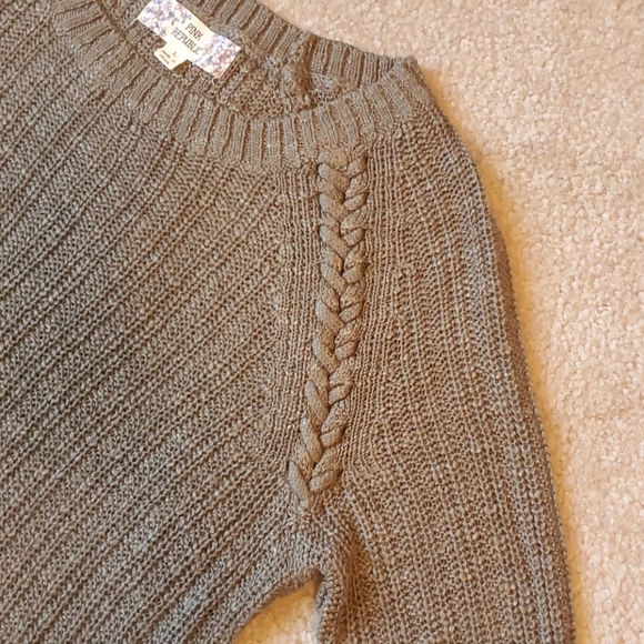 Pink Republic size Large sage green sweater - Picture 8 of 11